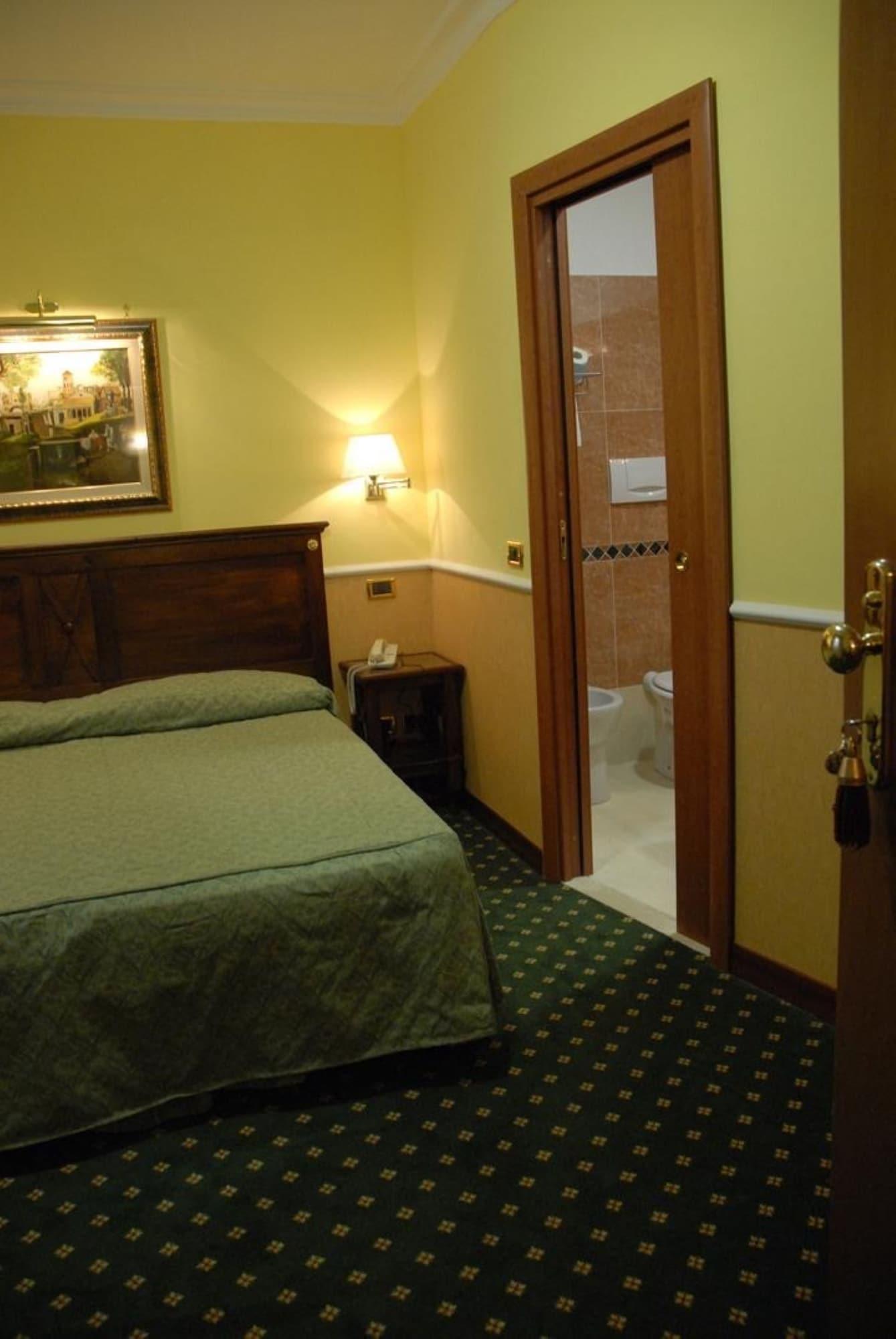 Aurora Garden Hotel