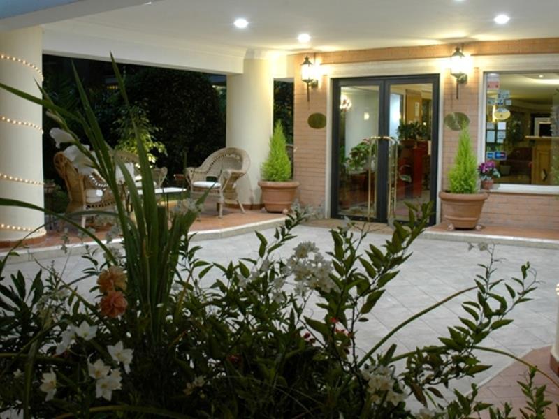 Aurora Garden Rome